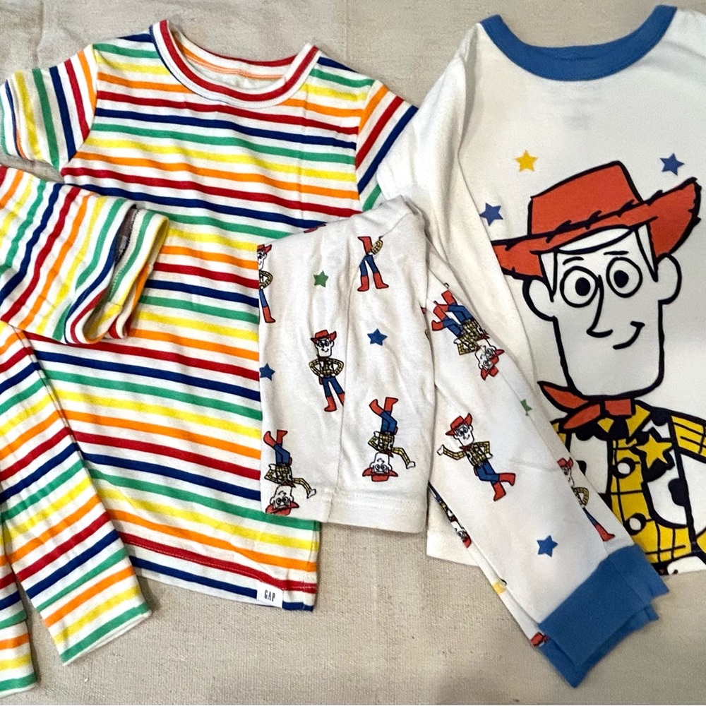2 pj sets size 4T never worn but washed